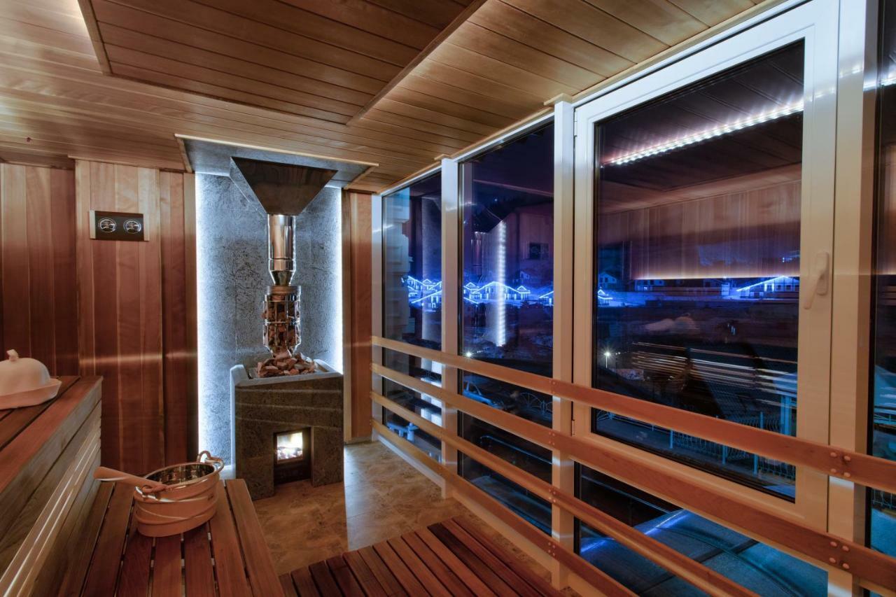 Chevalier Hotel & Spa Bukovel Esterno foto